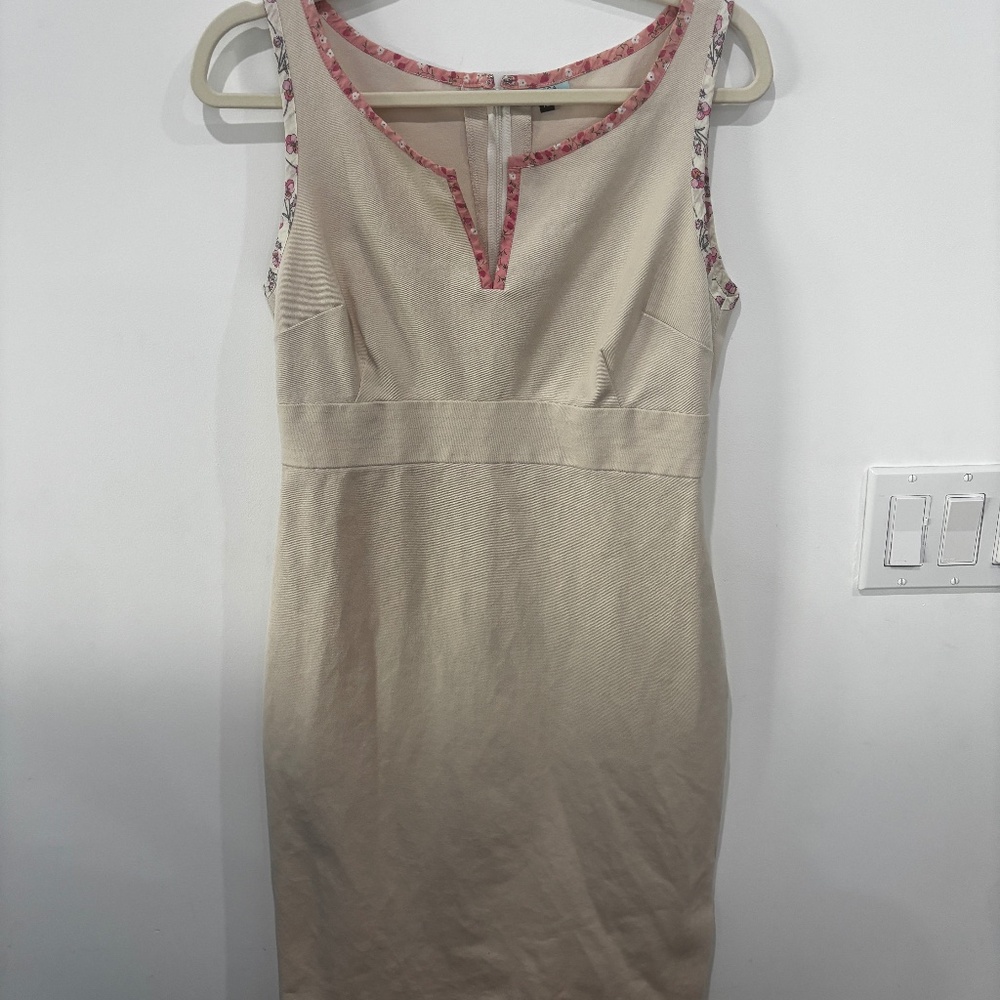 Tocca Sleeveless Floral Trim Dress | V-Neck | Size [10] | Excellent Condition 🌸
